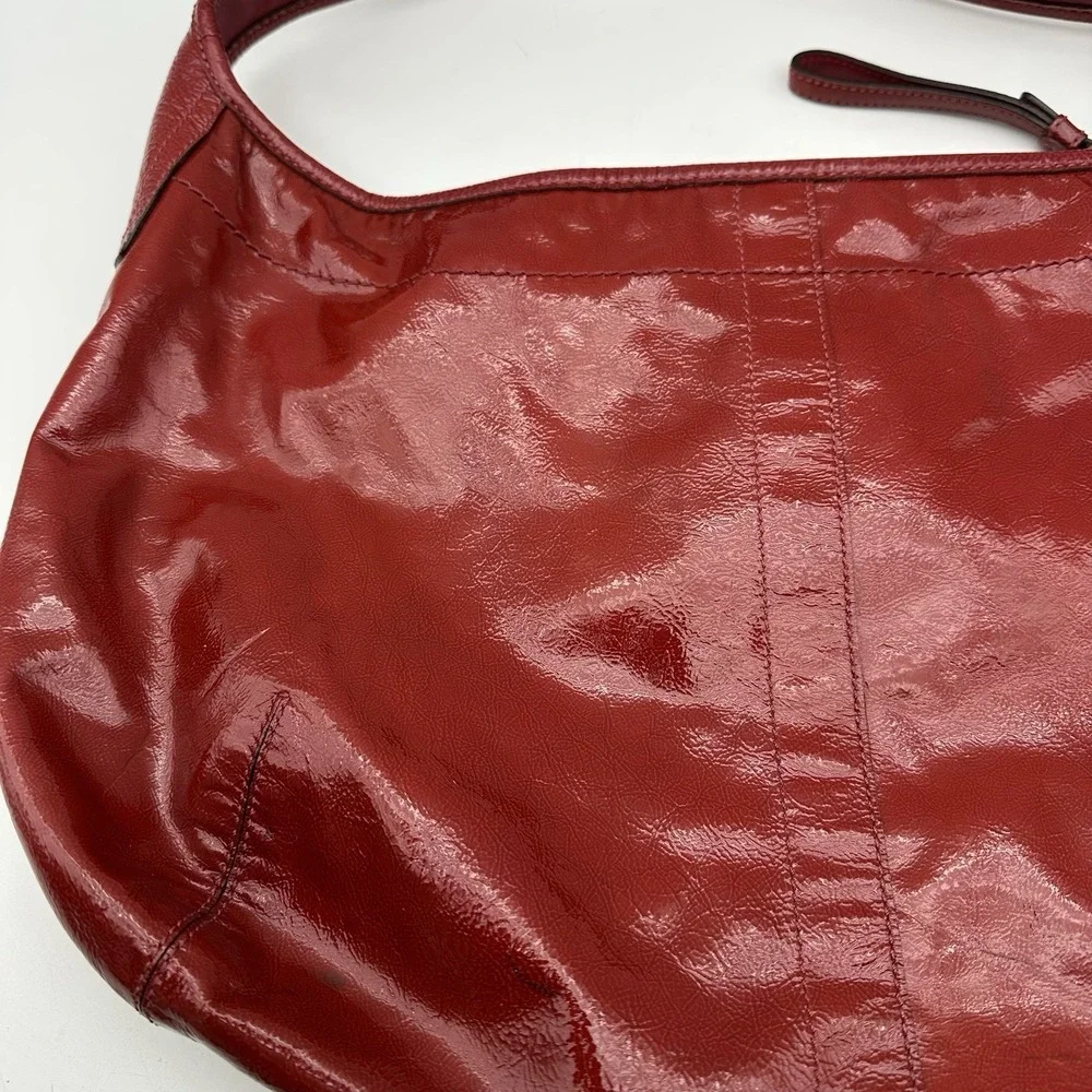 VTG Rare Coach Ergo Turnlock Crushed Patent Leather Shoulder Red Hobo Bag 11009